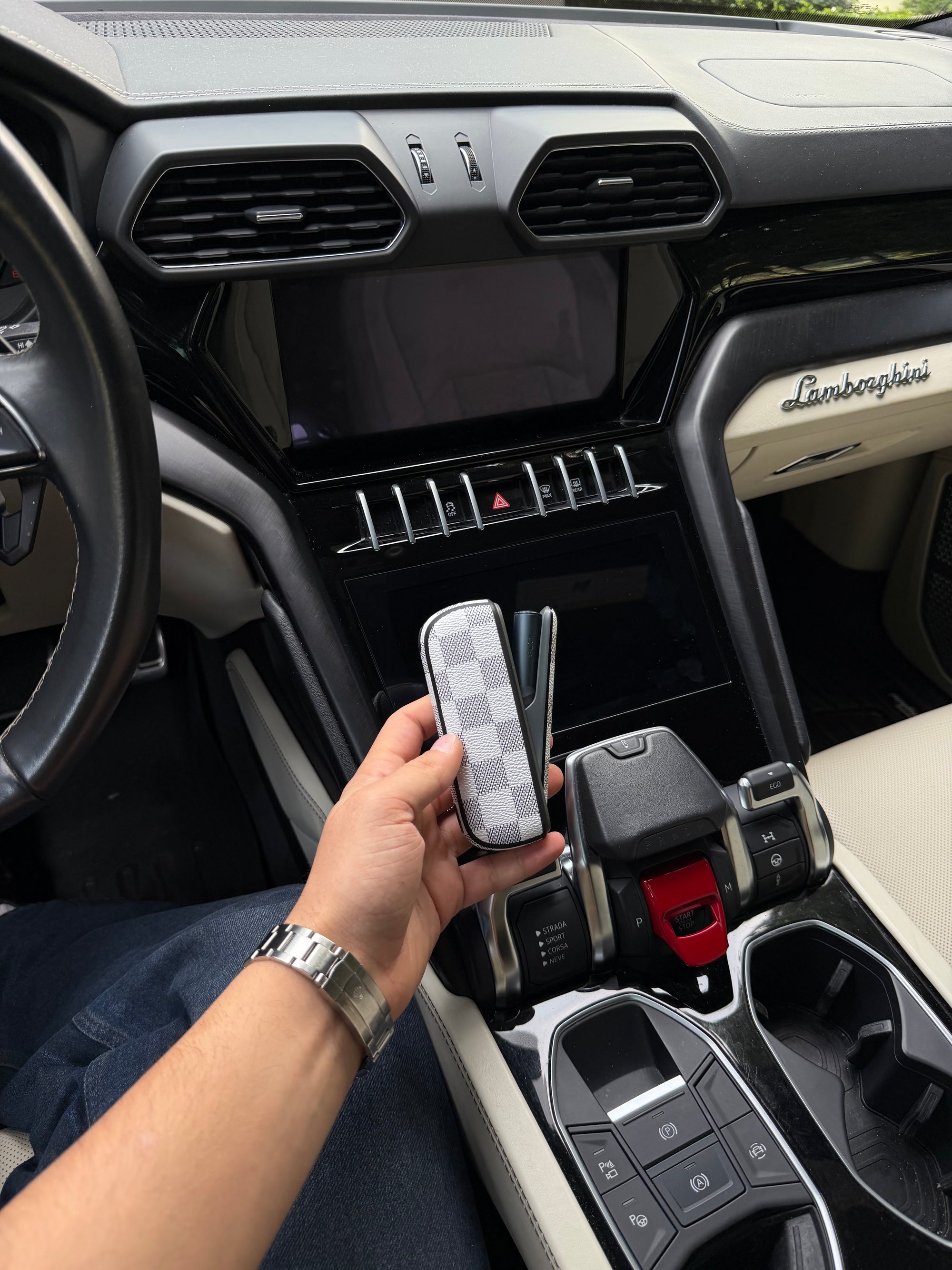 Vitello carrera White— Compatible with ILUMA/i