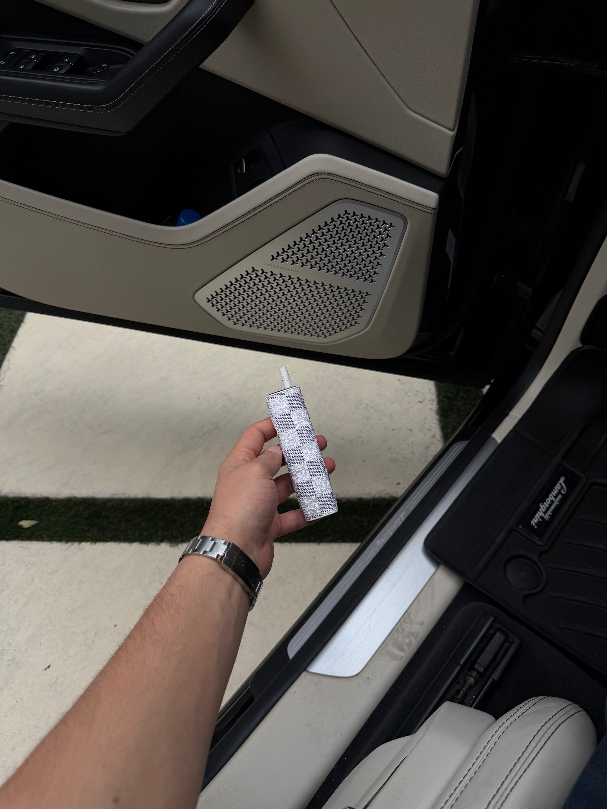 Vitello one carrera White— Compatible with ILUMA/i