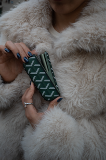 Vitello Green Case — Compatible with ILUMA